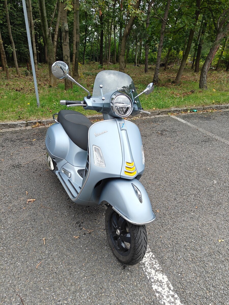 Vespa GTS 300 SuperTech - 8