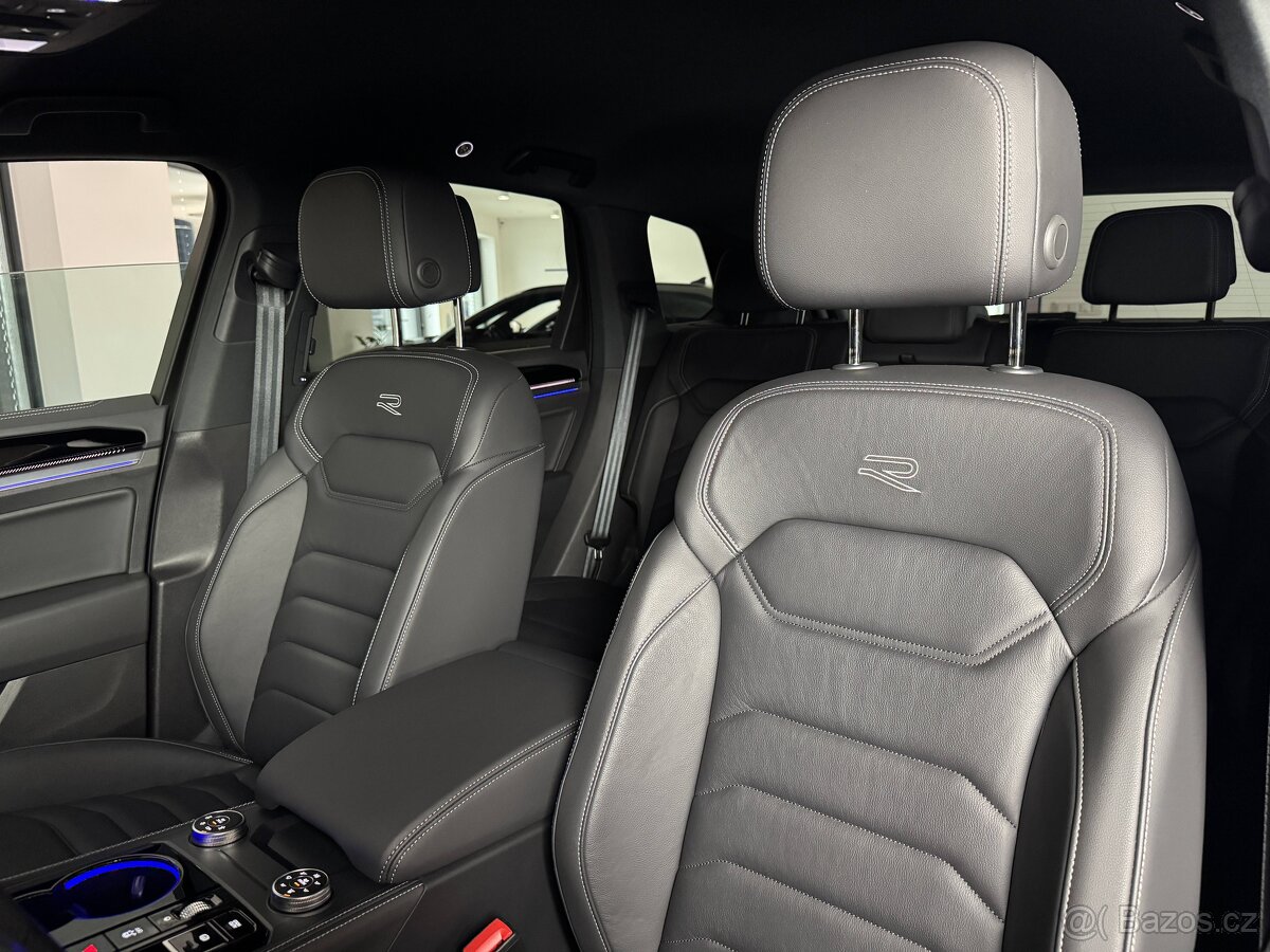 Volkswagen Touareg 3.0TDi R-Line Tiptronic LED Assist - 8