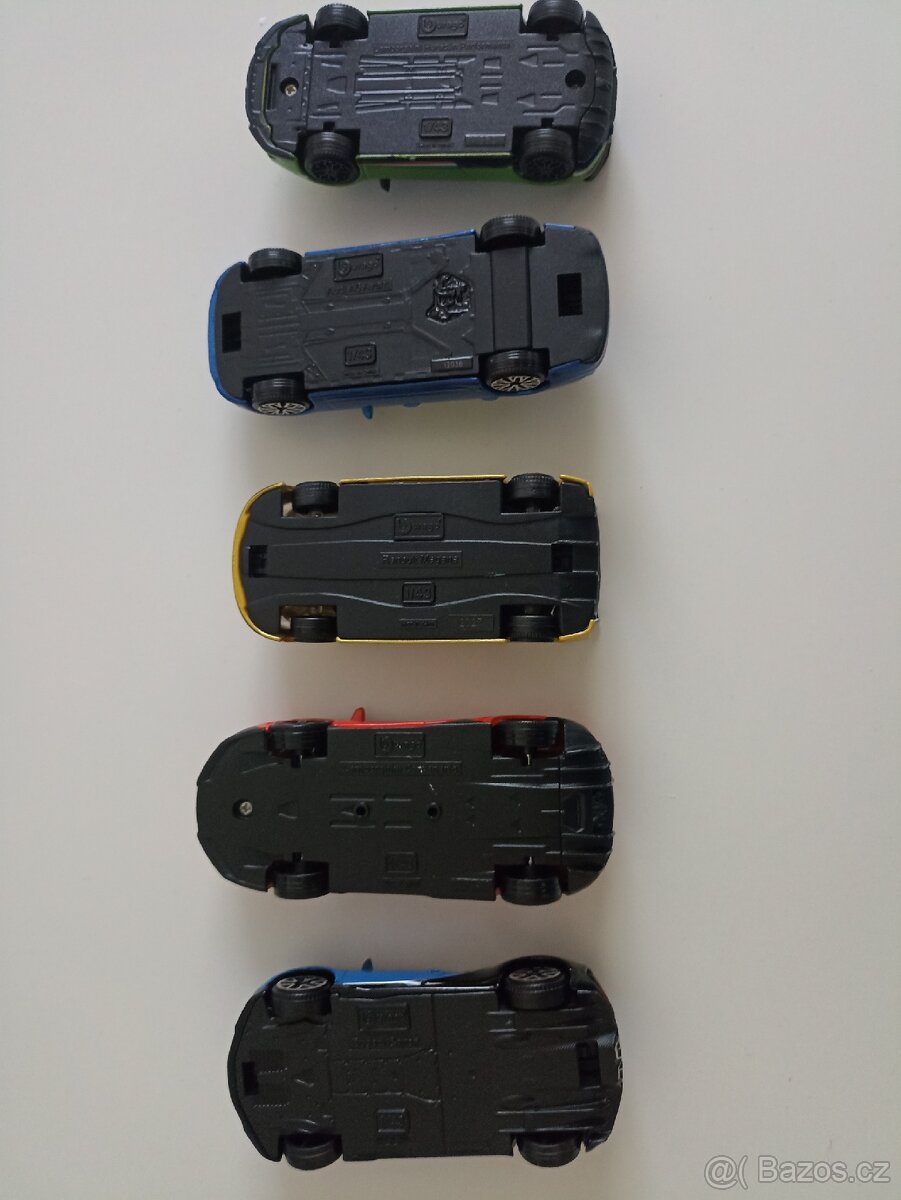 Sbírka autíček - 8