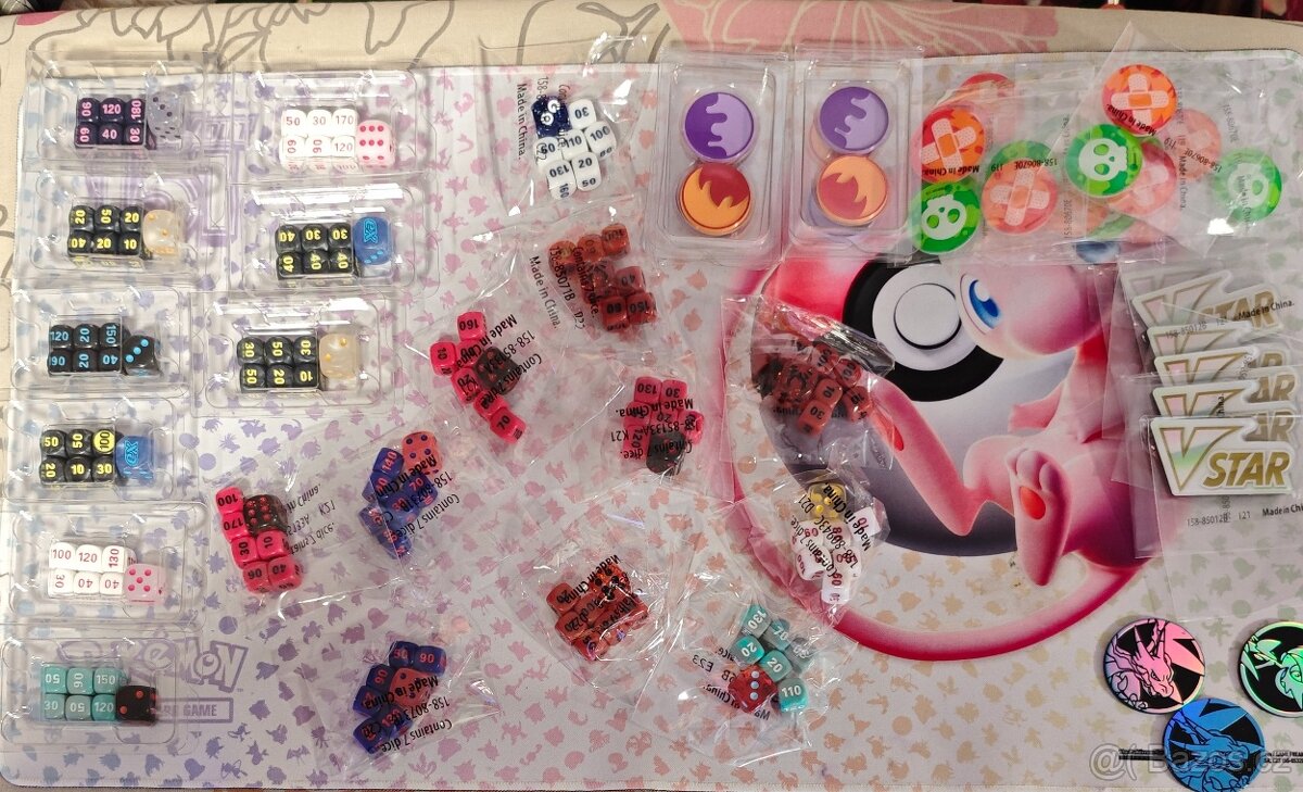 Pokémon karty, věci - 8