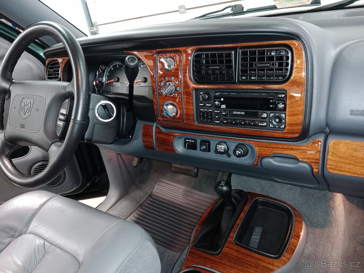 DODGE Durango 5.9 V8 12tis.najeto - 8