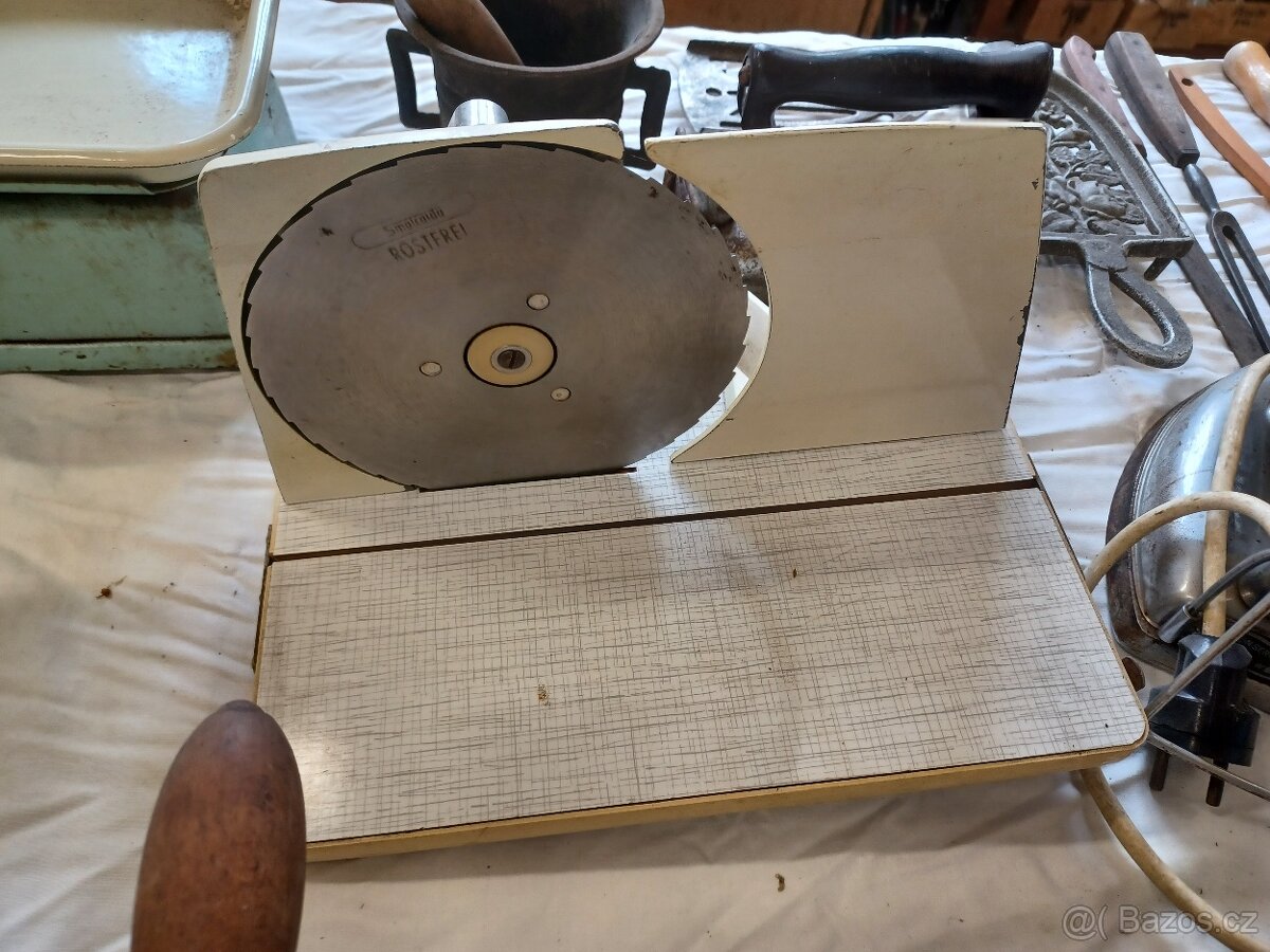 Prodám kuchyňské nářadí. - 8