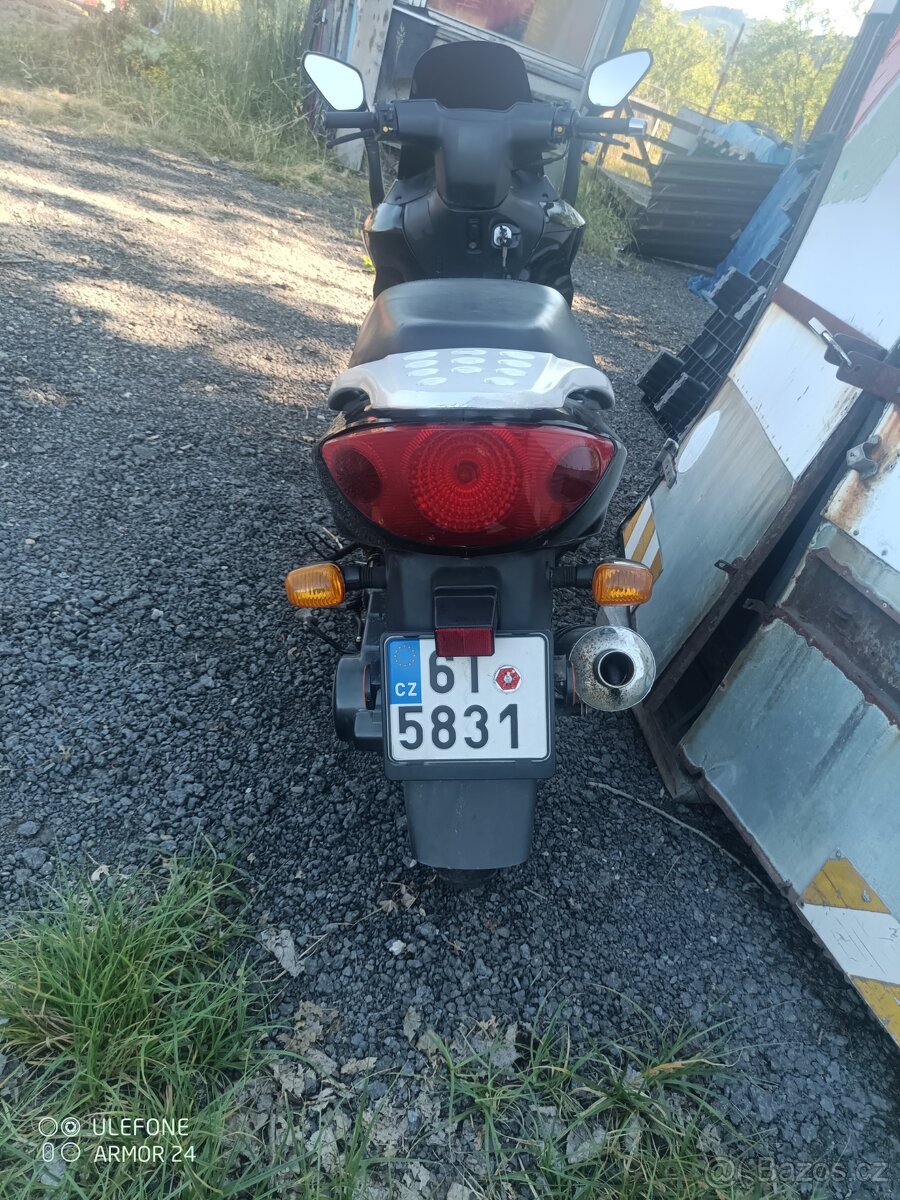 Prodám skůtr YAMASAKI 125 ccm. - 8