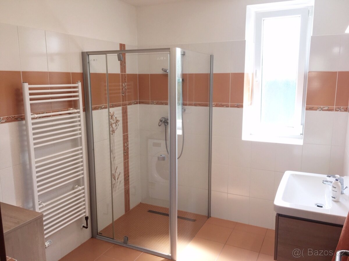 Ubytování v kompletně vybaveném domě pro max. 9 oso - 8