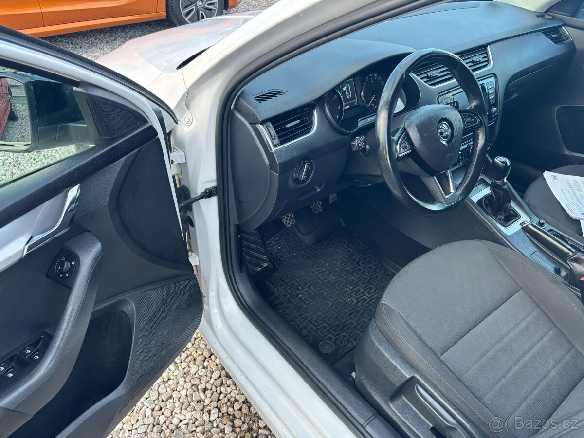 Škoda Octavia 1.4 tsi 110kw r.v.2015, Serviska - 8