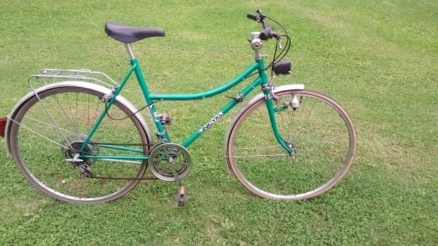 Dámské kolo VELAMOS,ESKA,UKRAJINA - 8