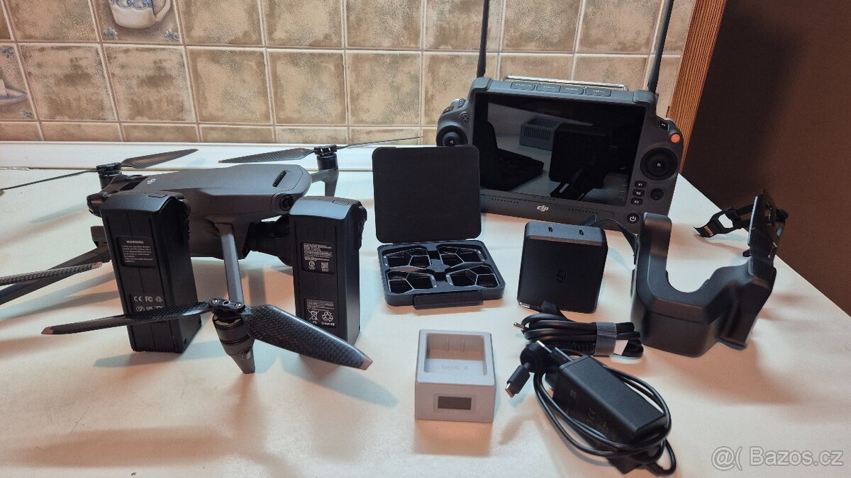 DJI Mavic 3 Pro - 8