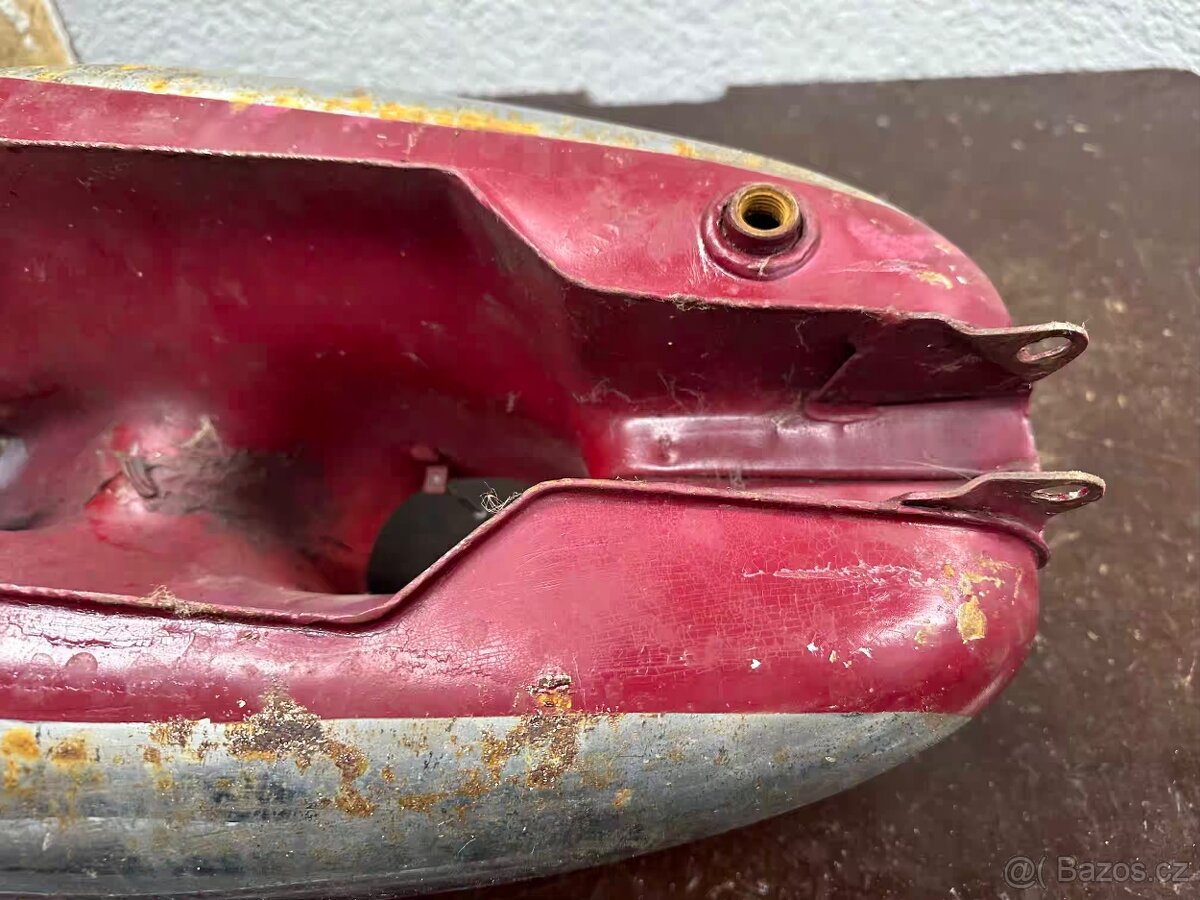 Predám nádrž JAWA 250/353 350/354 KYVACKA s otvor ampérmetr - 8