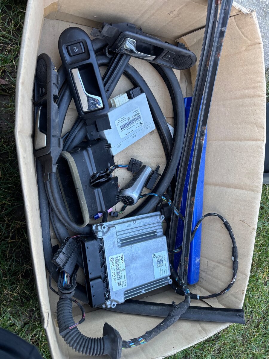 Náhradní dily bmw e90 330d - 8