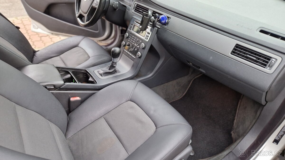 Volvo V70 - 8