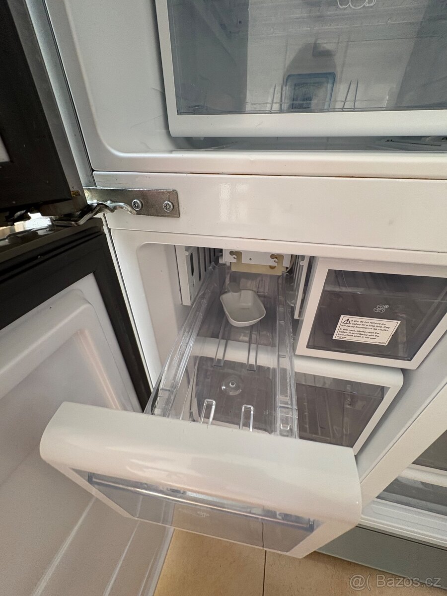 Americká lednice BEKO 17-100445-06 - 8