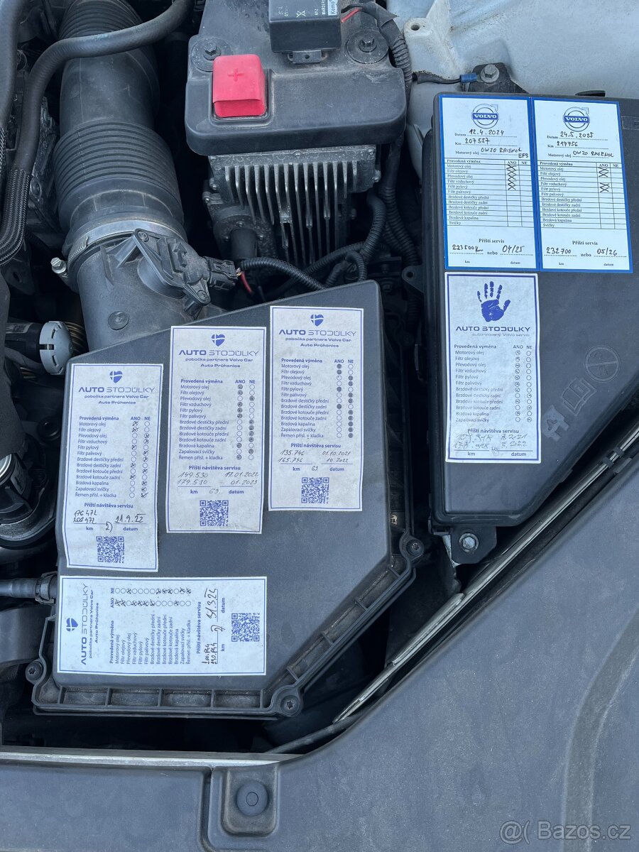 Prodám Volvo V90, D5, 2.0, 173 kw, 4x4, R-design, r.v.2018 - 8