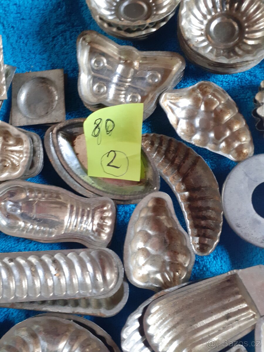 Retro formičky na cukroví, trubičky na kremrole ,na ořech - 8