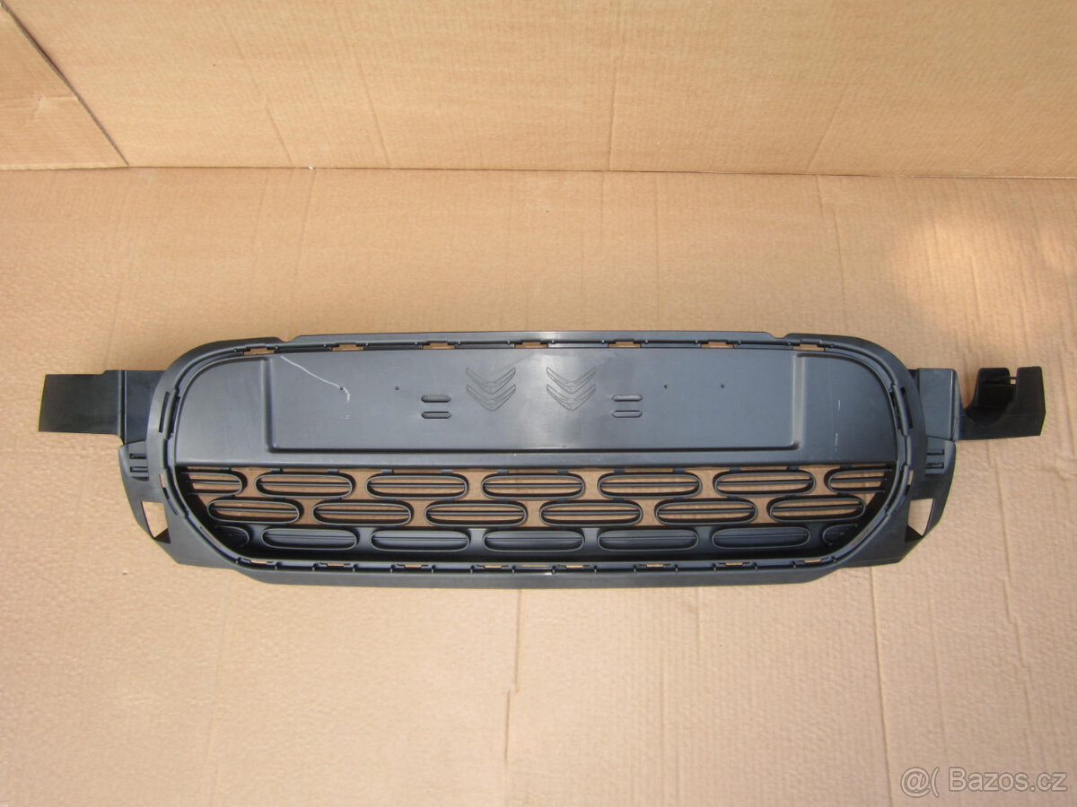 Lista mrizka predni naraznik citroen C3 face od 2020 - 8