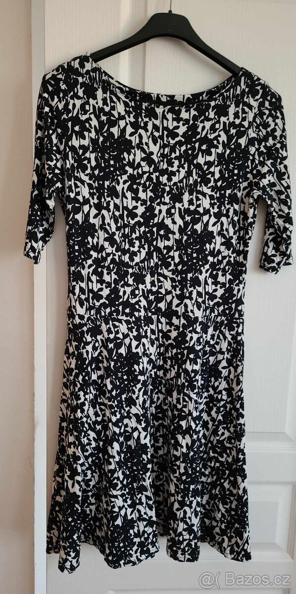 Dámské oblečení kus 50KČ - 8