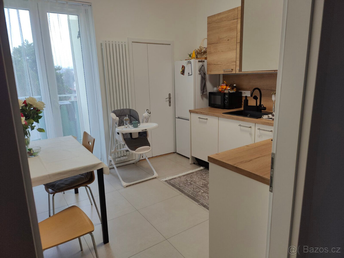 Prodej id. 1/2 rodinného domu, Prostějov - 8