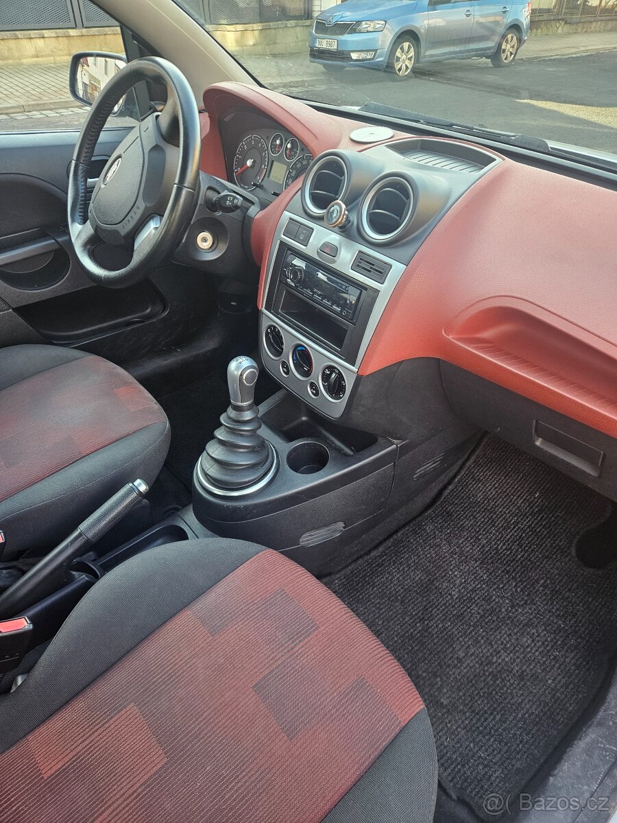 Ford Fiesta 1.4 59kw r.v.2006 - 8