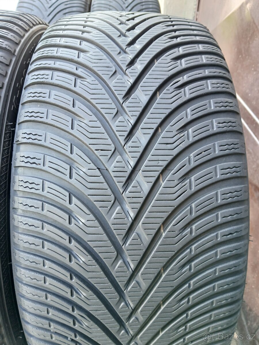 zimní pneu 235/40/18 - 8