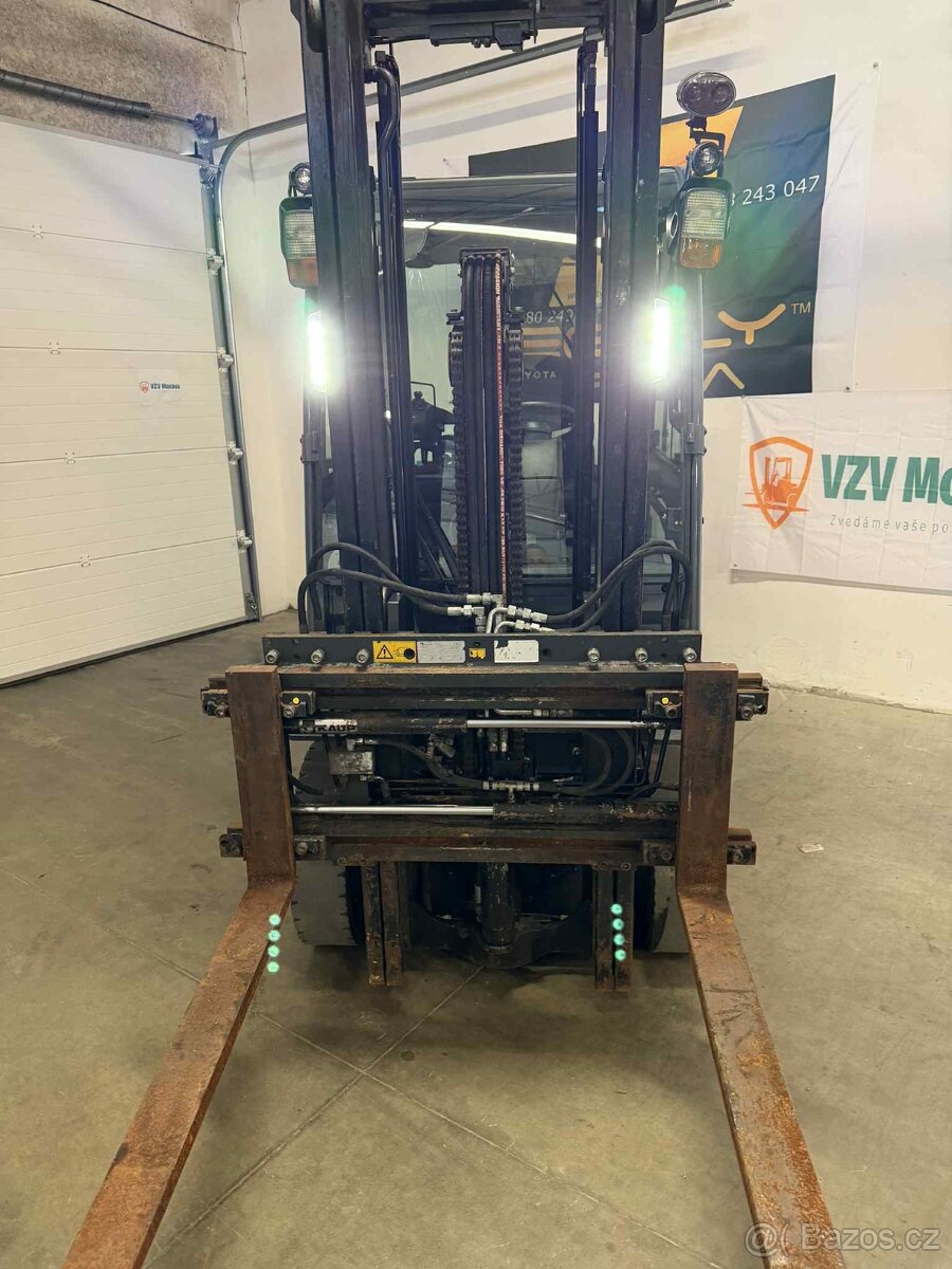Vysokozdvižný vozík Toyota, 02-8FGF20 s pozicioner LPG - 8
