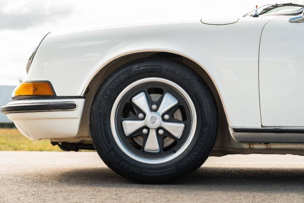 Porsche 911 T/E 2.4 z roku 1973 - 8