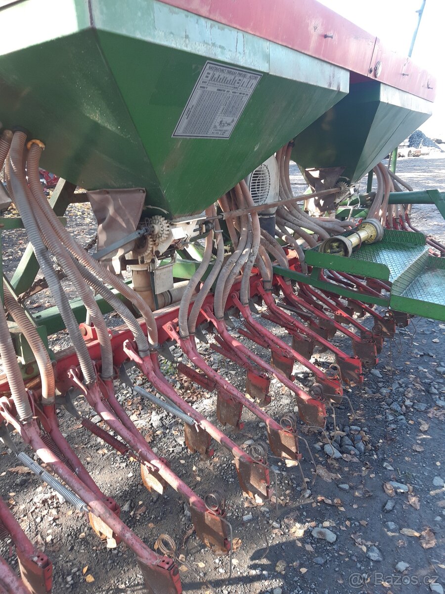 Secí stroj - 8