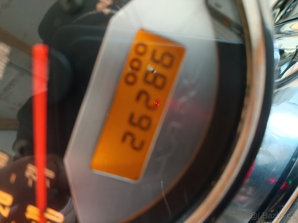 Prodám Honda VTX 1800 - 8