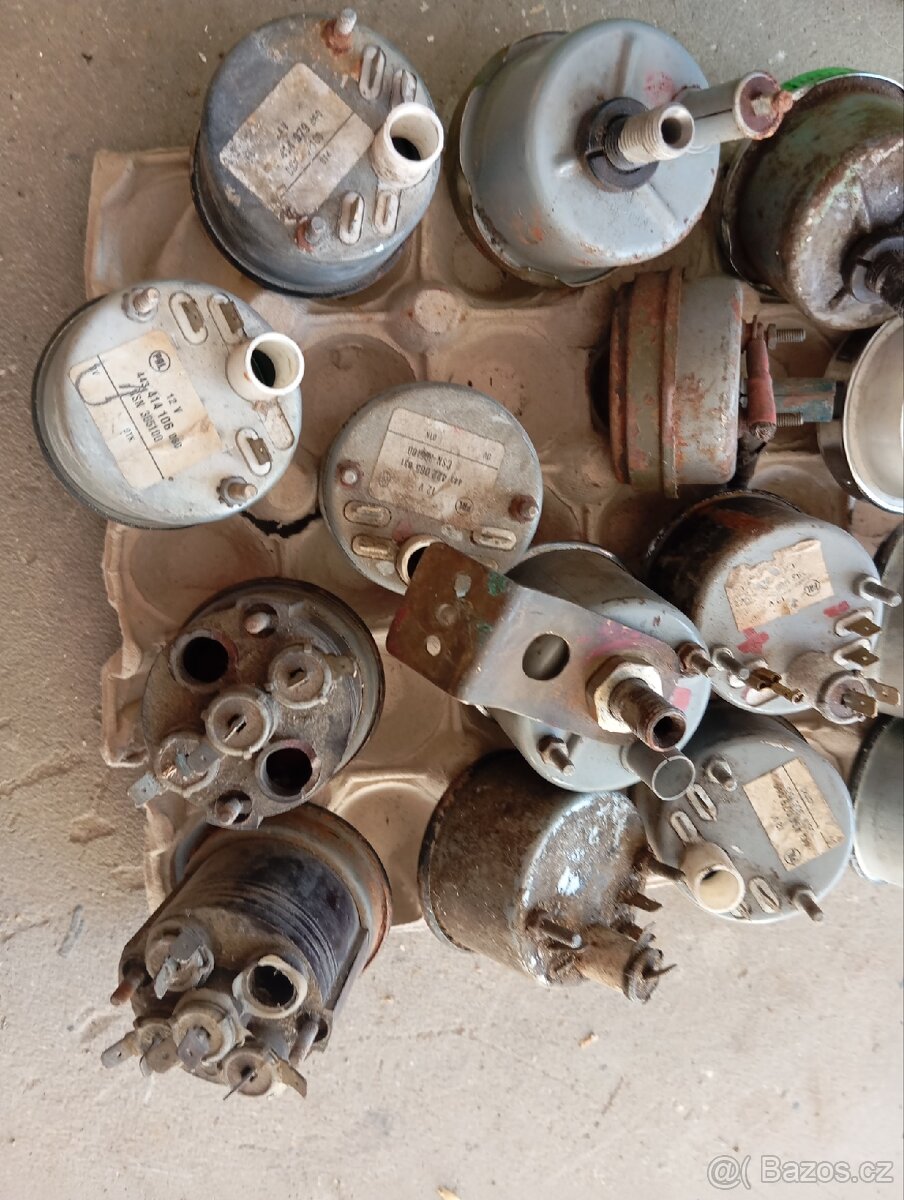 Tatra Praga škoda budíky ukazatele přístroje teploměry - 8