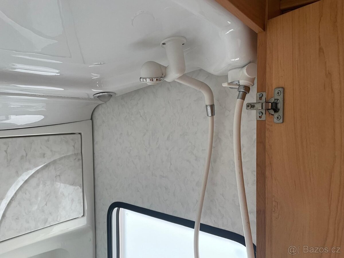 Hobby Excellent 460, 4 osoby, bojler, fr.postel - 8