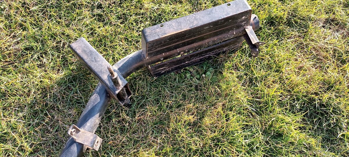 Babetta 210 - pekny černý rám s úchyty - 8