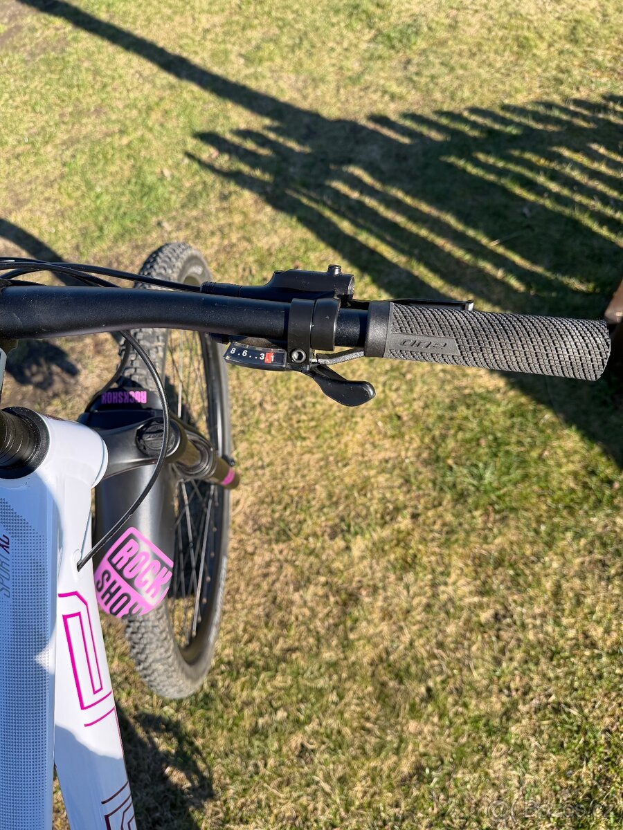 Superior XC819 W - 8