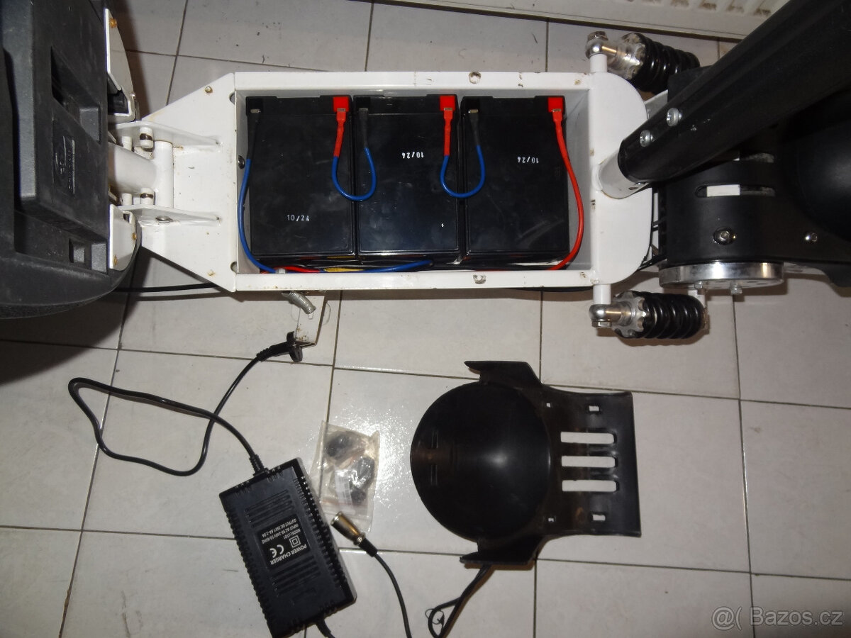 1000W Elektrokoloběžka Ultimate CSB Captain bílá Elektro kol - 8