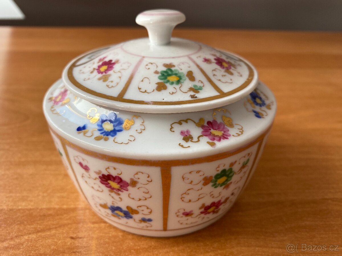 Sběratel nabízí staré porcelánové cukřenky - 8