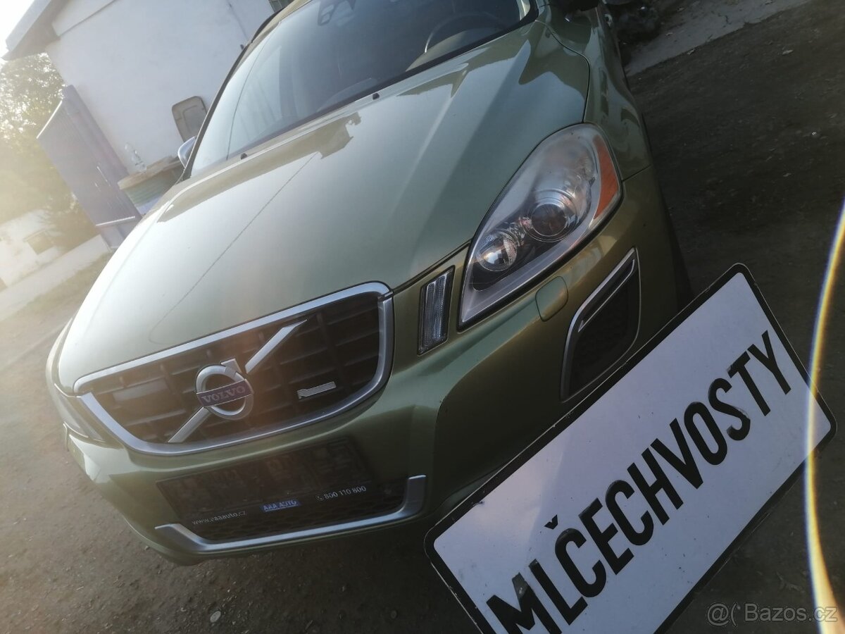 +Volvo XC60+ - 8