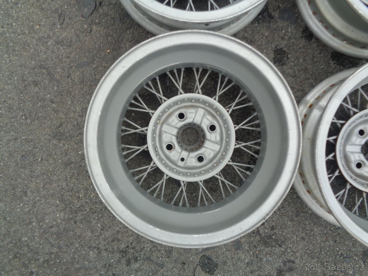 Fiat hliniková, drátěná kola Borrani - 8