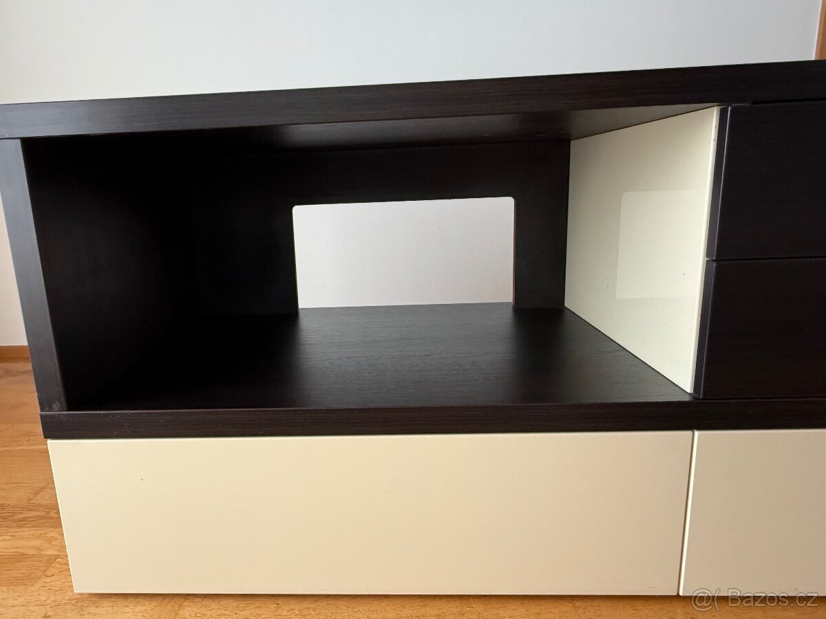 Televizní stolek - 8