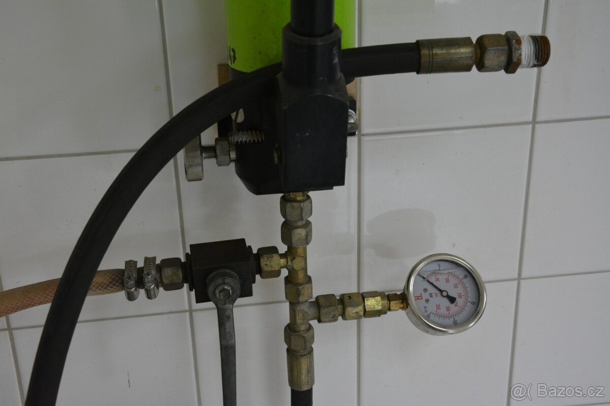 Tlaková pumpa - Ruční hydraulické čerpadlo LARZEP - 8