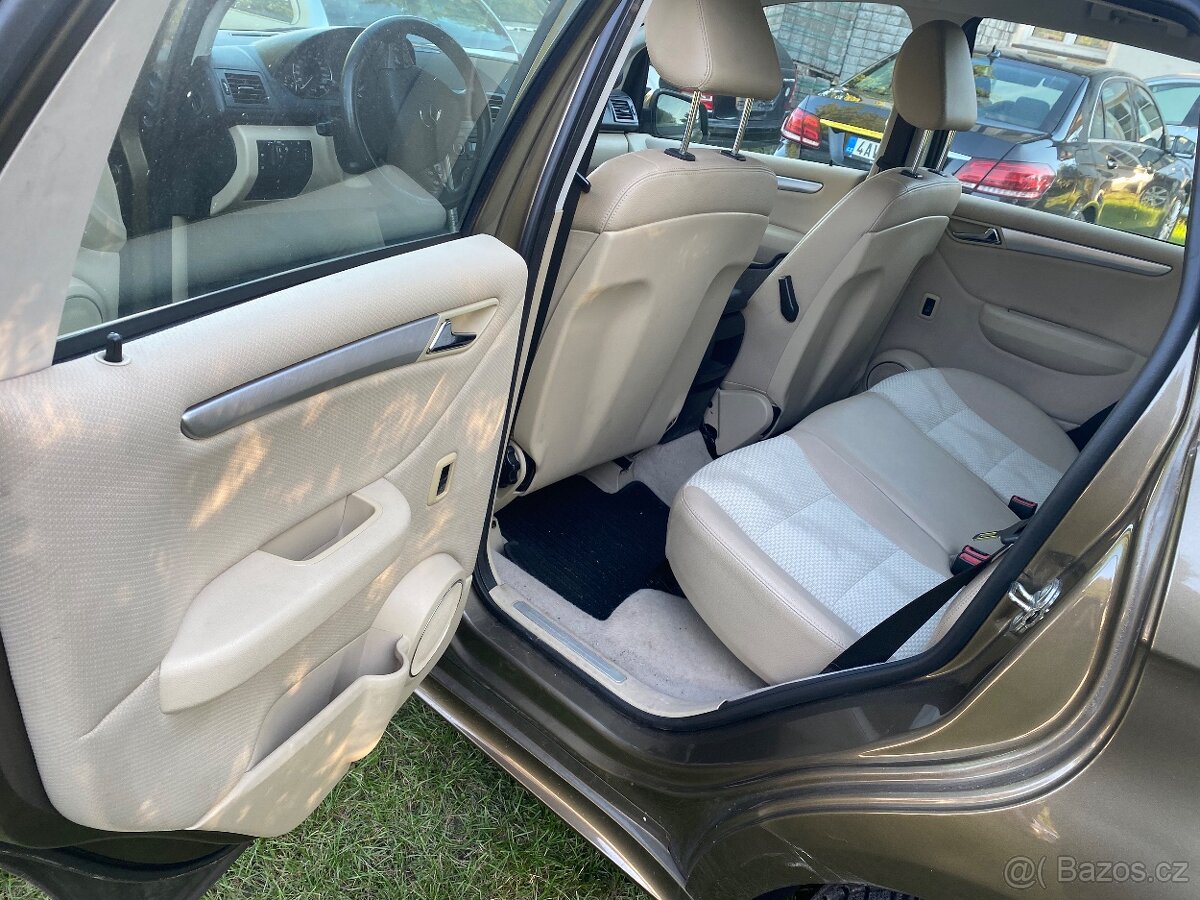 Mercedes benz W169. - 8