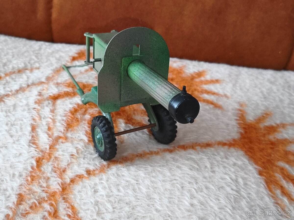 Vojenské hračky - 8