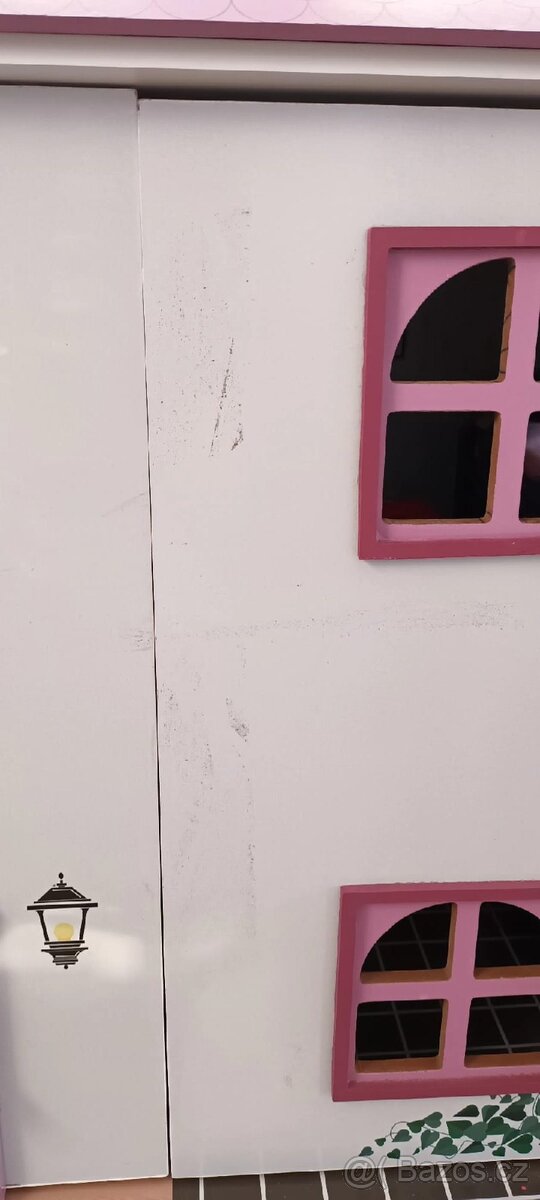 Domeček pro panenky s příslušenstvím - 8