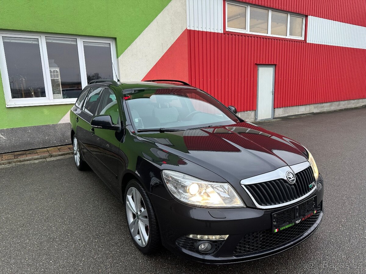 ŠKODA OCTAVIA RS COMBI 2.0TDI DSG 2010 - 8