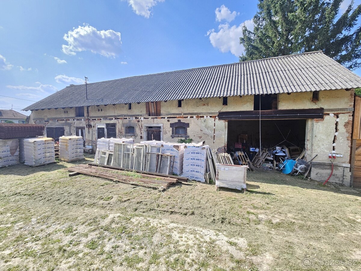 Prodej stavebního pozemku 5 474 m², Slatina, ev.č. 20308 - 8