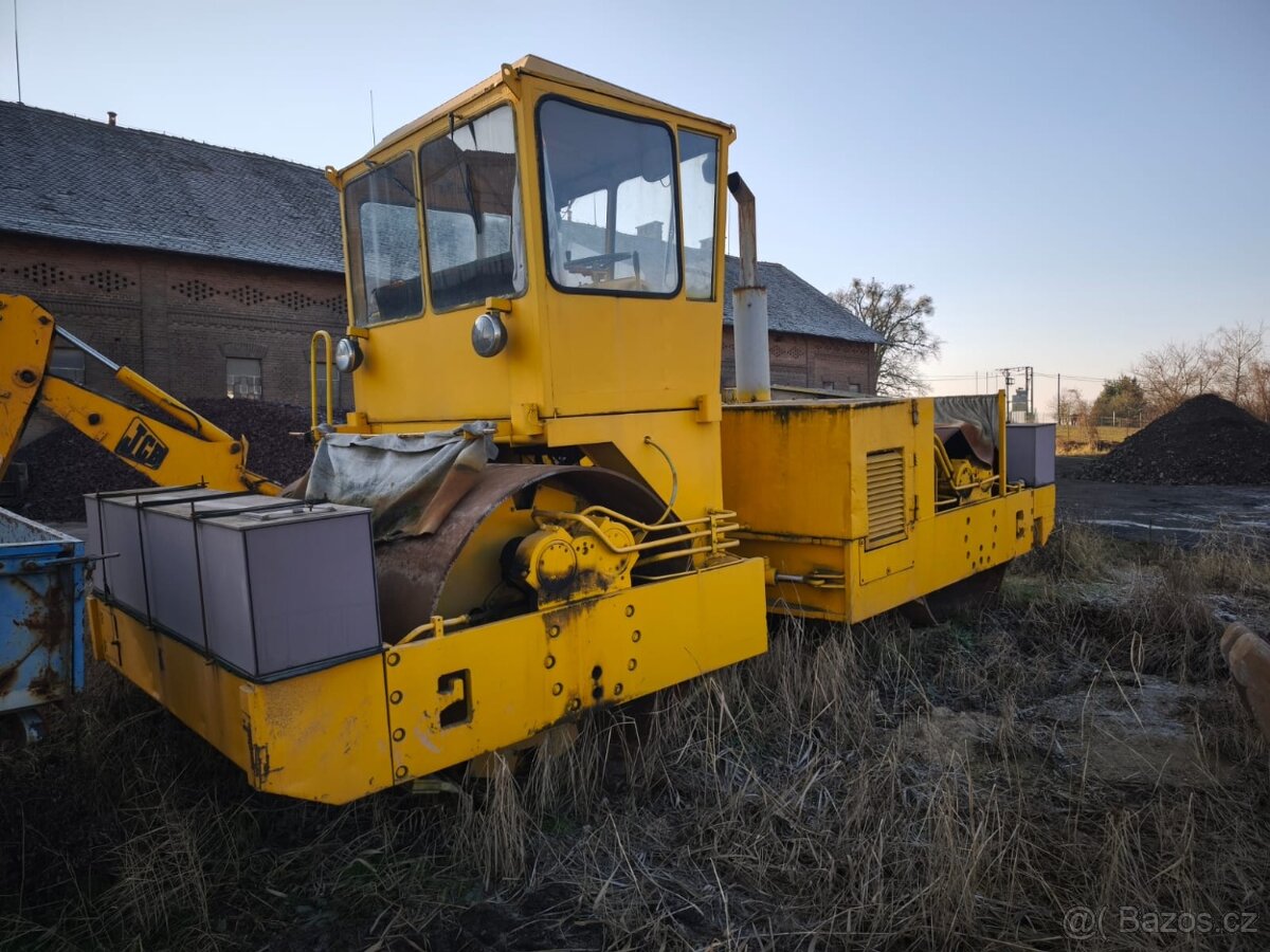 Válec STAVOSTROJ VSH 150 - 8