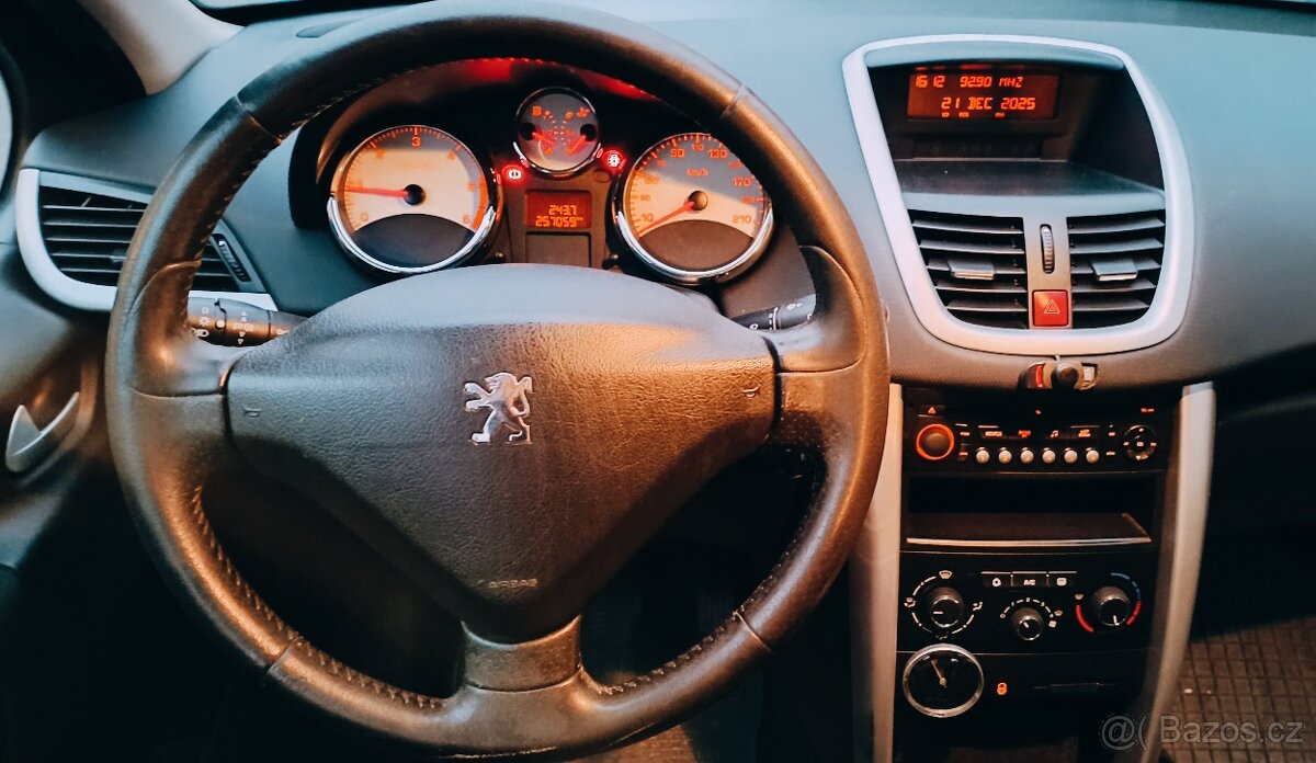 Peugeot 207sw 1.6 HDI r.v. 2011 - 8