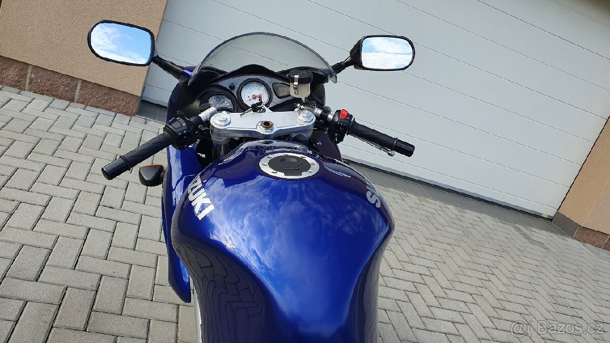 Suzuki SV650S - 8