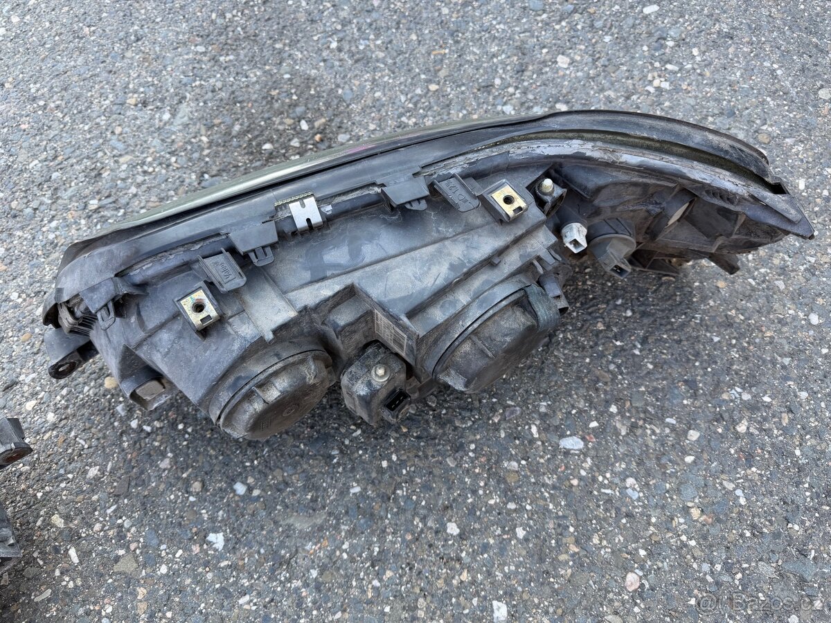 Volvo V70/S60 P2 XENONY - 8