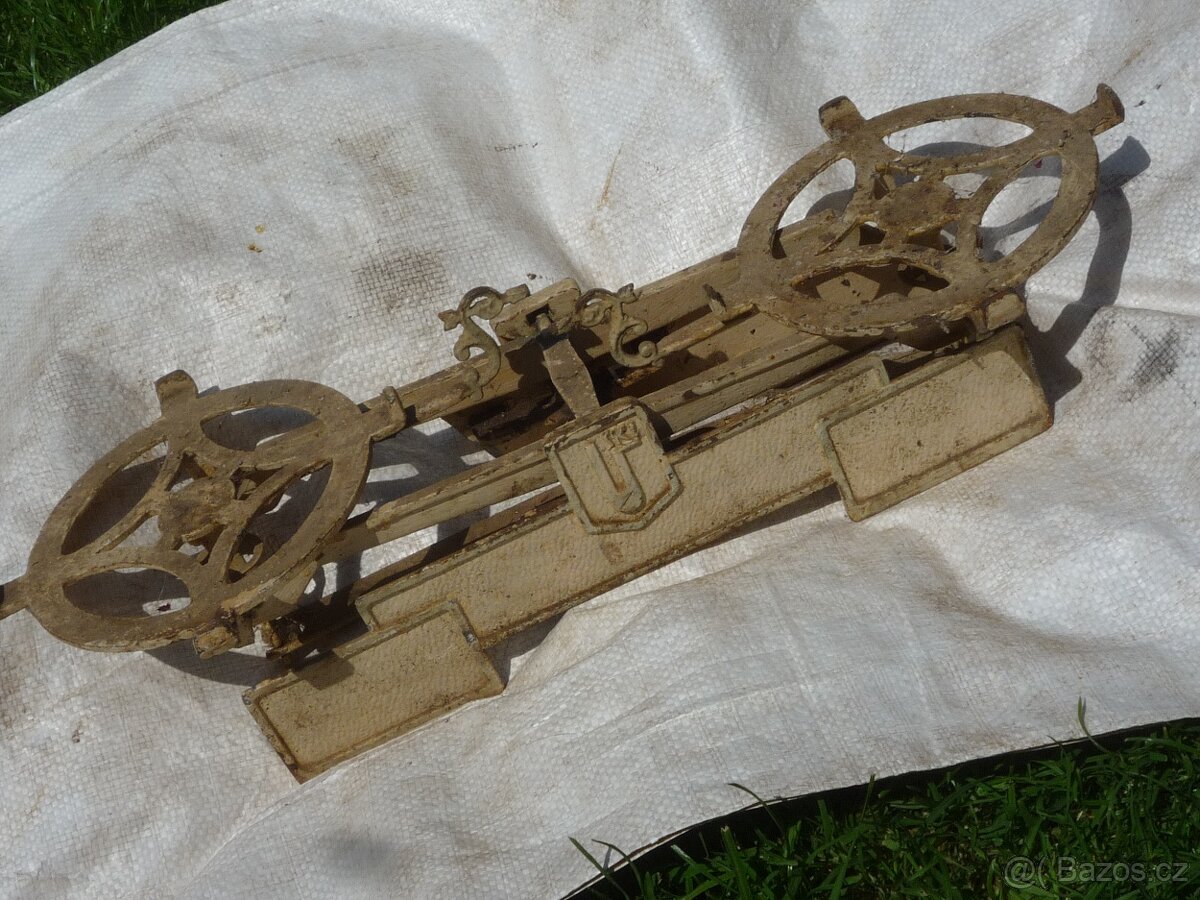 Prodám díly na zahradní frézu zn.TERA-VARI a další. Prodám ř - 8