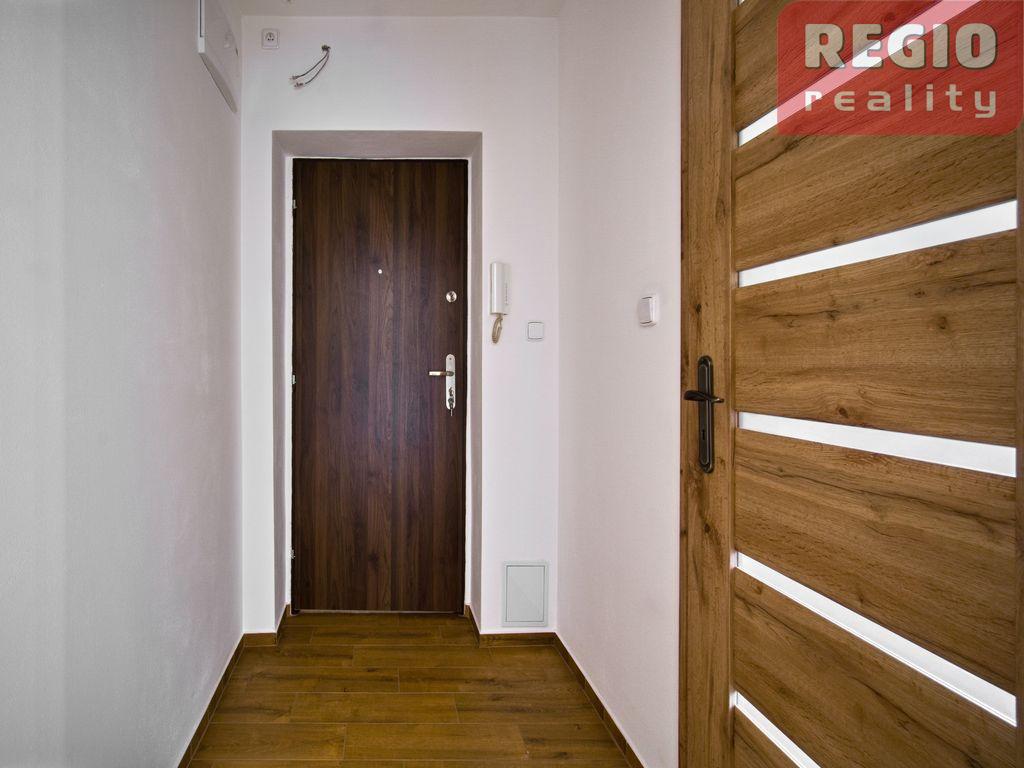 REZERVOVÁNO - Prodej bytu 2+kk, Místek, ul. Beskydská - 8