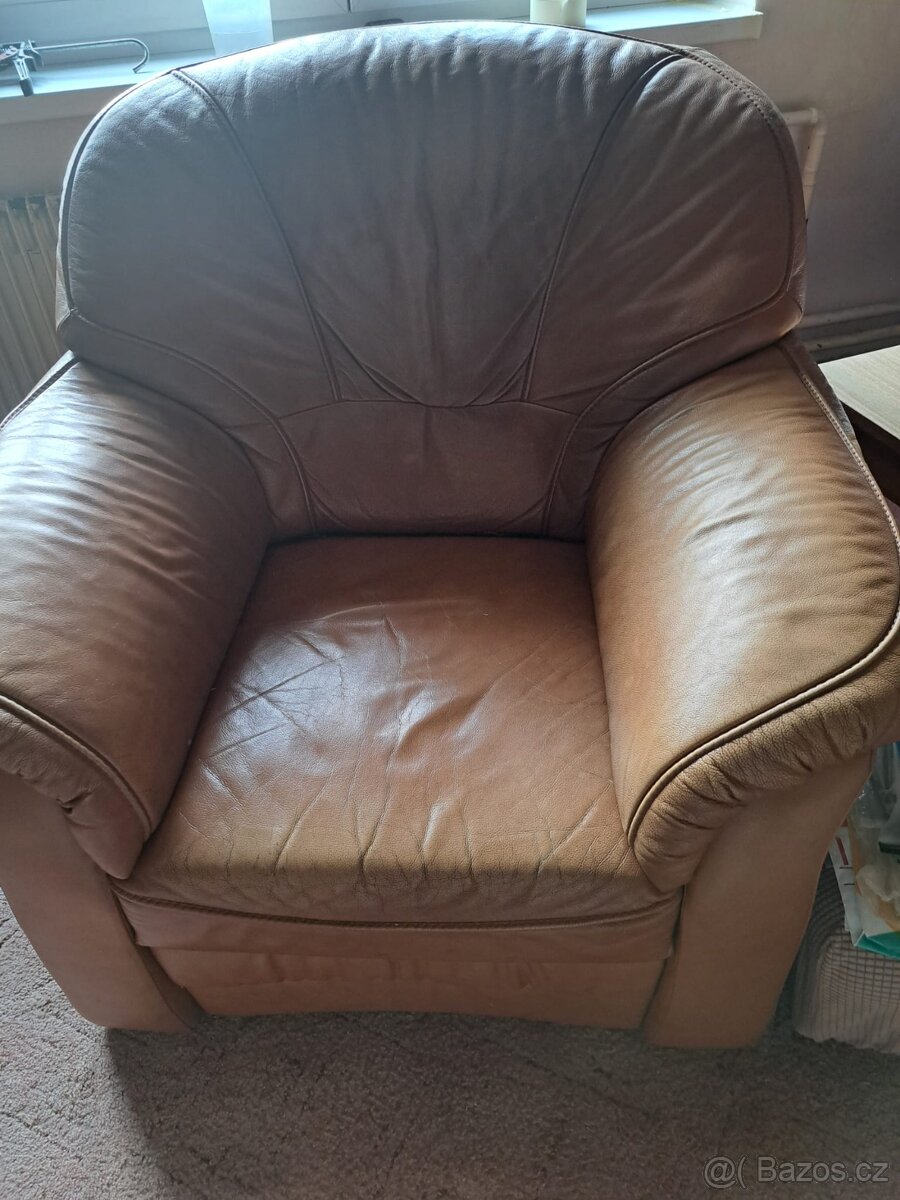 Prodám koženou sedací soupravu - 8