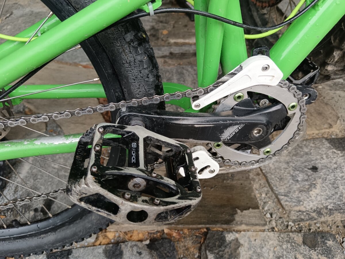 Celoodpruzene kolo 24" - 8