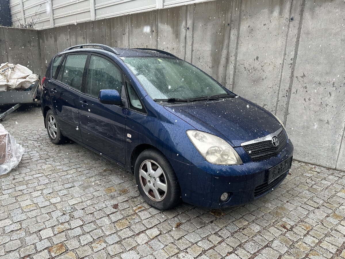 Toyota Corolla Verso 2,0D - 8